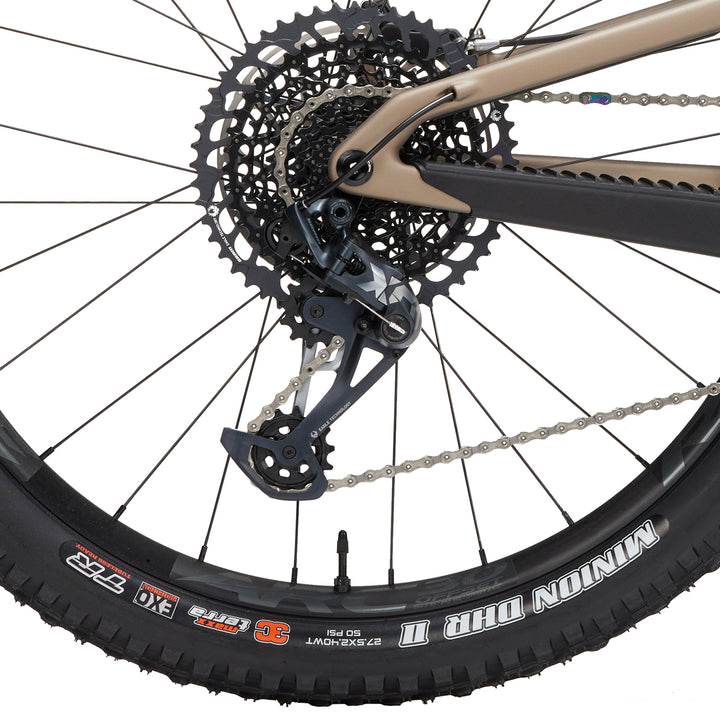 Santa Cruz Bicycles 5010 CC X01 Complete Mountain Bike 2023 Matte Nickel