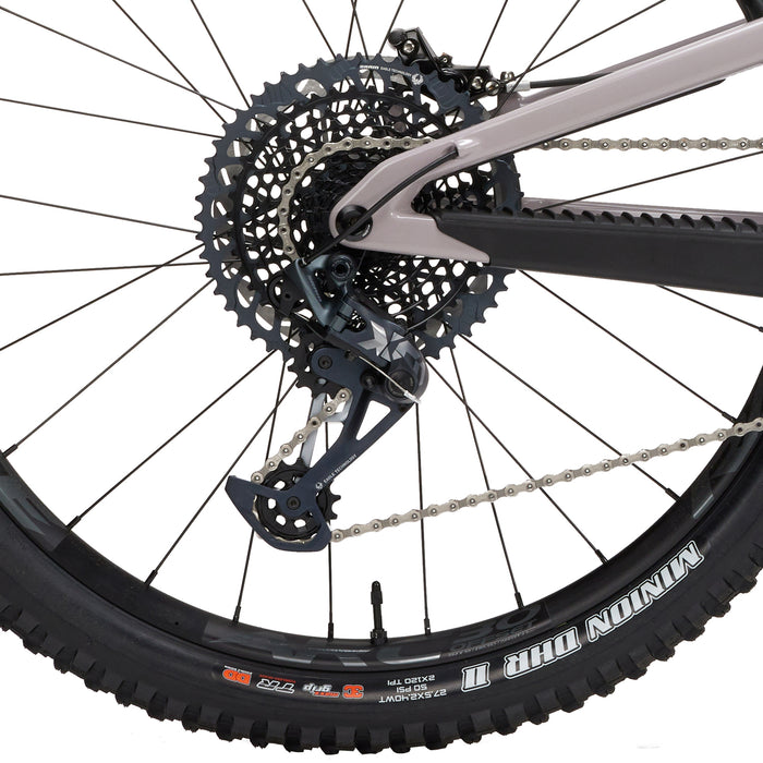 Santa Cruz Bicycles Nomad CC X01 Coil Complete Mountain Bike 2023 Gloss Gypsum