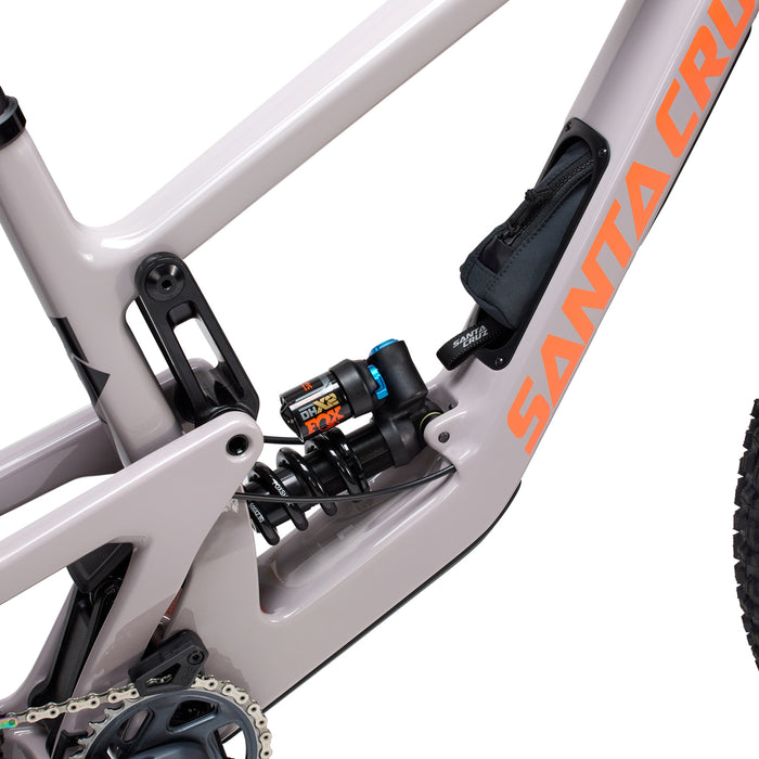 Santa Cruz Bicycles Nomad CC X01 Coil Complete Mountain Bike 2023 Gloss Gypsum