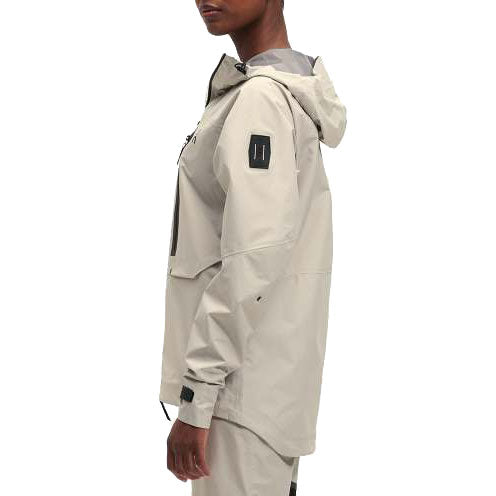 On Storm Jacket - Women's Pearl