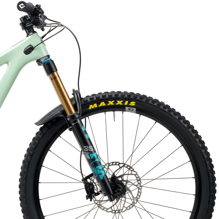 Yeti Cycles SB140 LR C1 Factory Complete Mountain Bike 2023 Sage