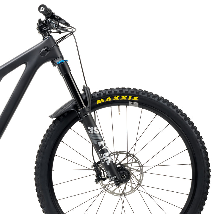 Yeti SB140 C2 Complete Mountain Bike 2023 Raw Carbon
