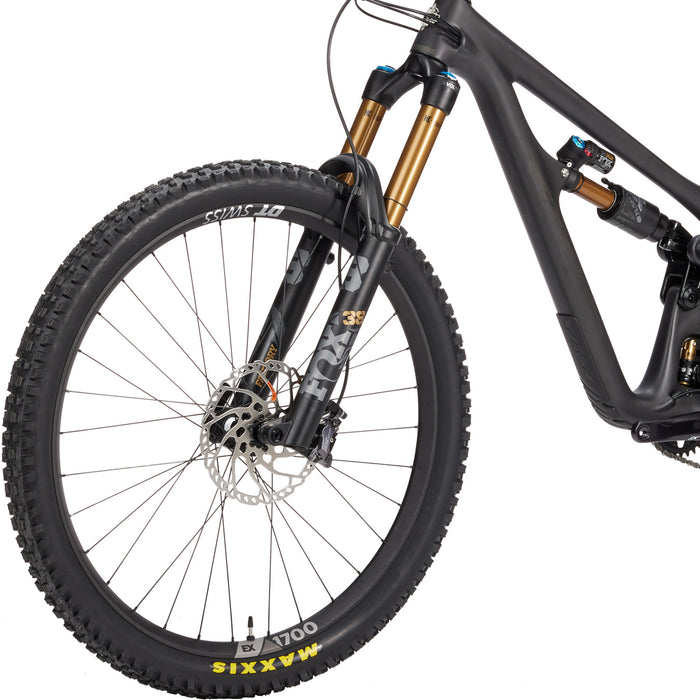 Yeti Cycles SB150 T1 Complete Mountain Bike 2022 Raw Carbon