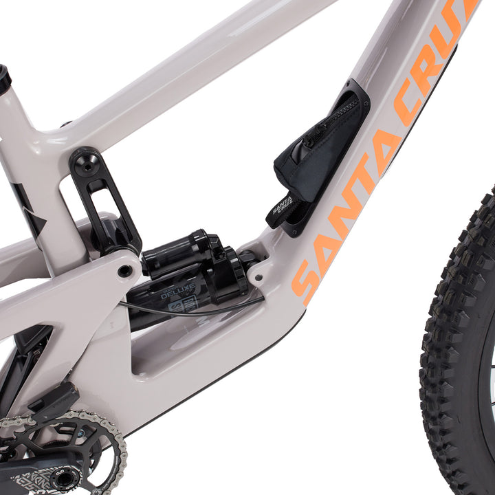 Santa Cruz Bicycles Nomad C R Complete Mountain Bike 2023 Gloss Gypsum