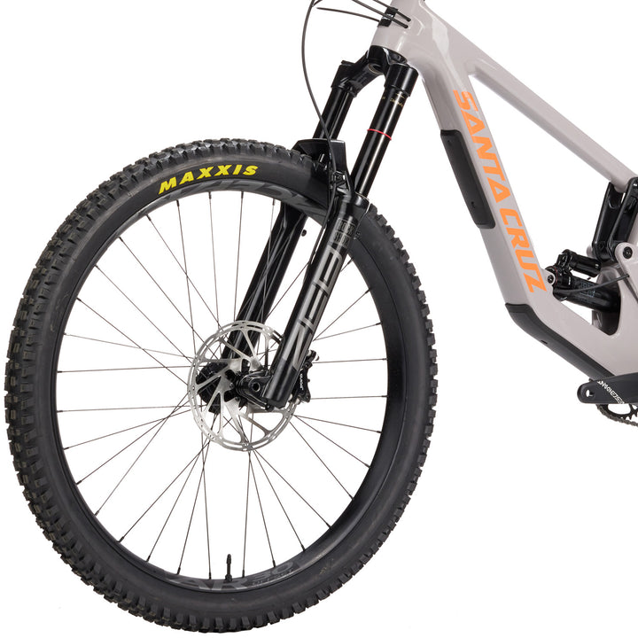 Santa Cruz Bicycles Nomad C R Complete Mountain Bike 2023 Gloss Gypsum
