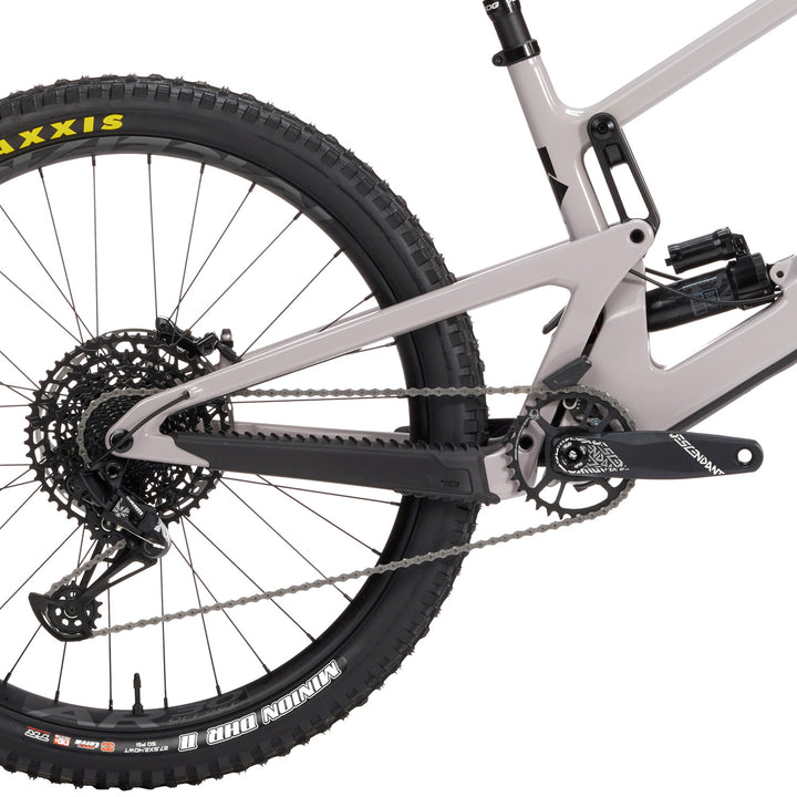 Santa Cruz Bicycles Nomad C R Complete Mountain Bike 2023 Gloss Gypsum