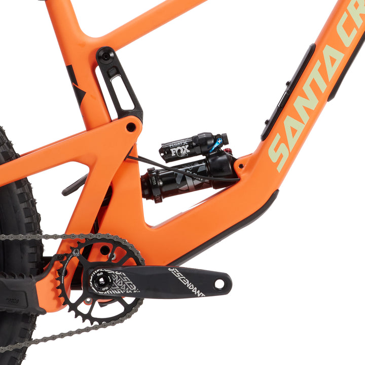 Santa Cruz Bicycles Bronson C R Complete Mountain Bike 2023 Salmon