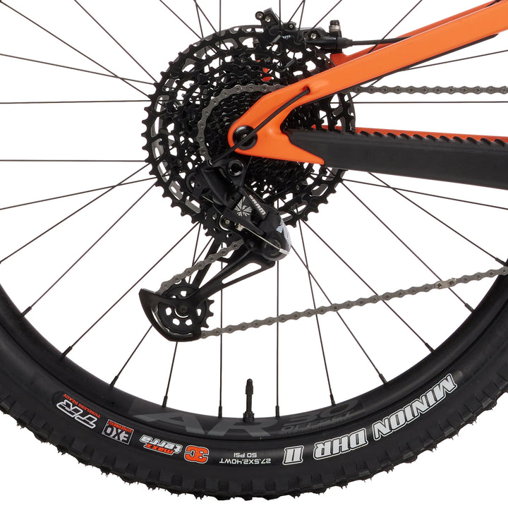 Santa Cruz Bicycles Bronson C R Complete Mountain Bike 2023 Salmon