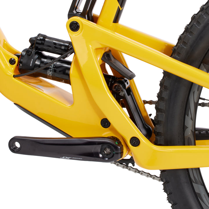 Santa Cruz Bicycles 5010 C XT Complete Mountain Bike 2022 Golden Yellow