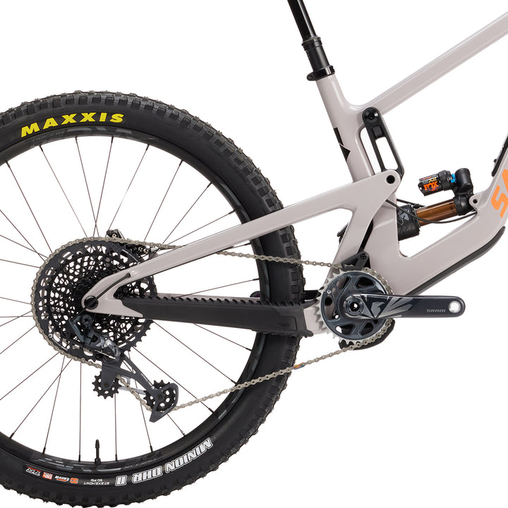 Santa Cruz Bicycles Nomad CC X01 Complete Mountain Bike 2023 Gloss Gypsum