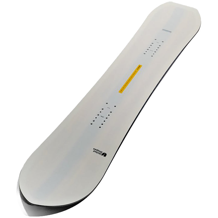 United Shapes Horizon Snowboard 2025