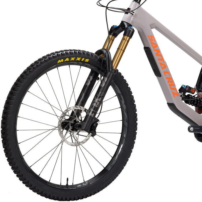 Santa Cruz Bicycles Nomad CC X01/GX Coil Complete Mountain Bike 2023 Gloss Gypsum